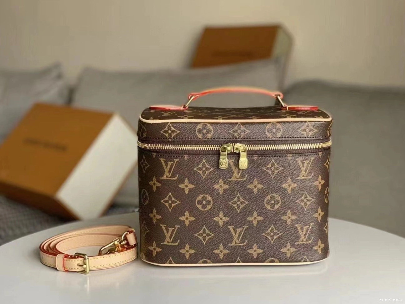 LV MAKE VANITY UP BAG CUSTOM 0712